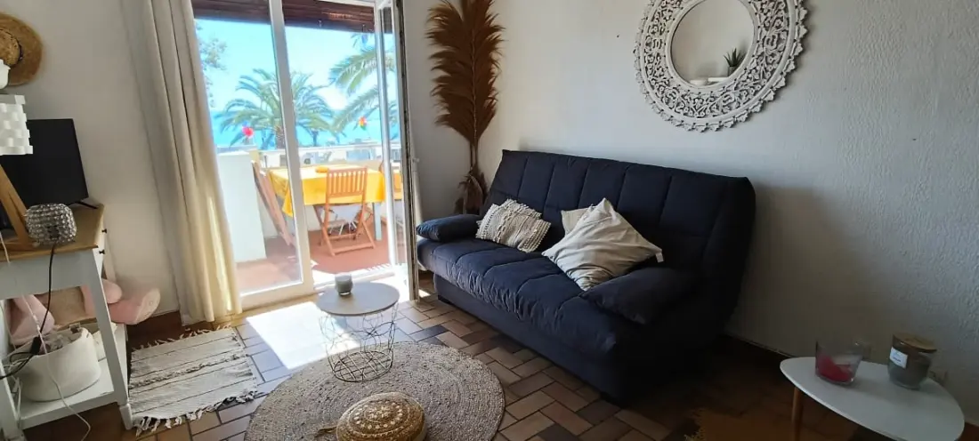 Charming Studio In front of Sea to Frejus Beach