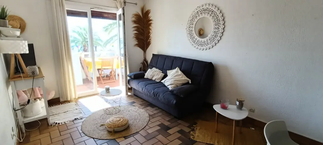 Charming Studio In front of Sea to Frejus Beach