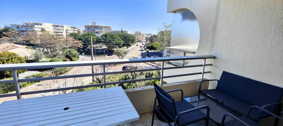 Your stay with Balcony Near the Port