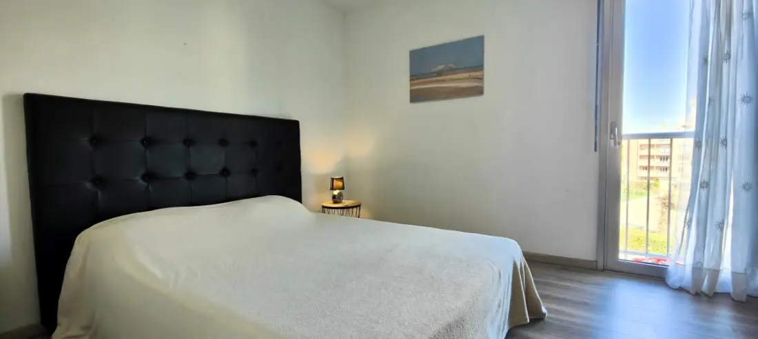 Your stay with Balcony Near the Port