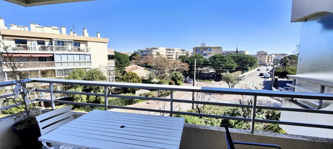 Your stay with Balcony Near the Port