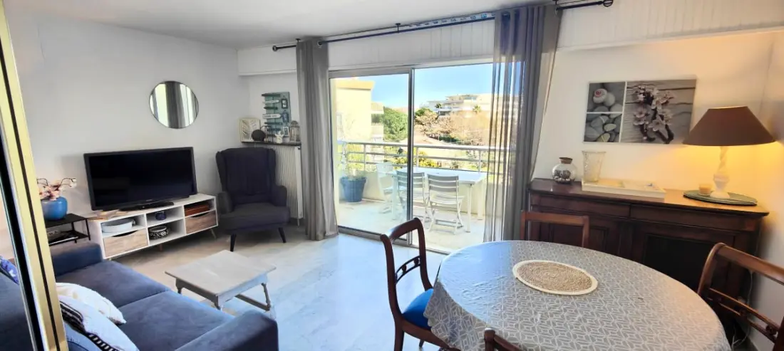Your stay with Balcony Near the Port