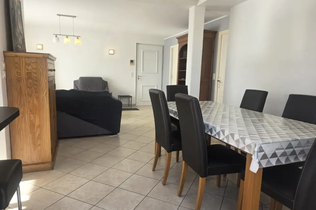 Beautiful Apartment With Garden Near Beach