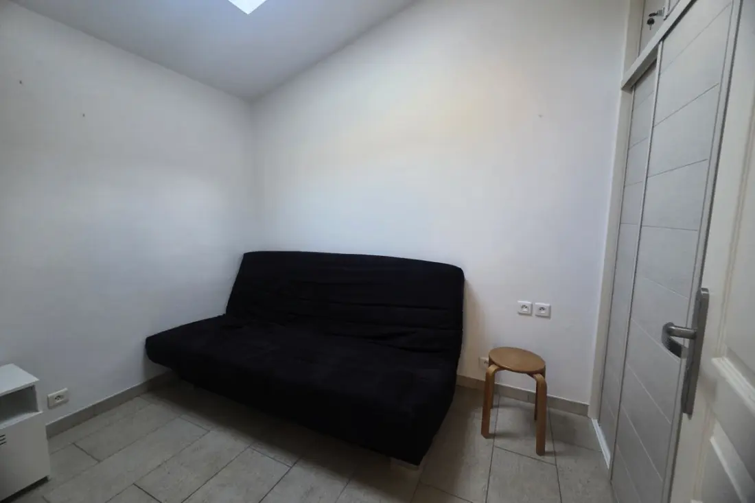 Beautiful Apartment With Garden Near Beach