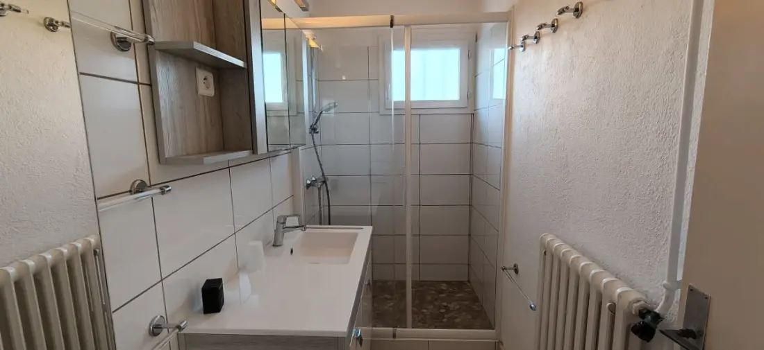 Gyönyörű tengeri kilátás ház medence és terasz
