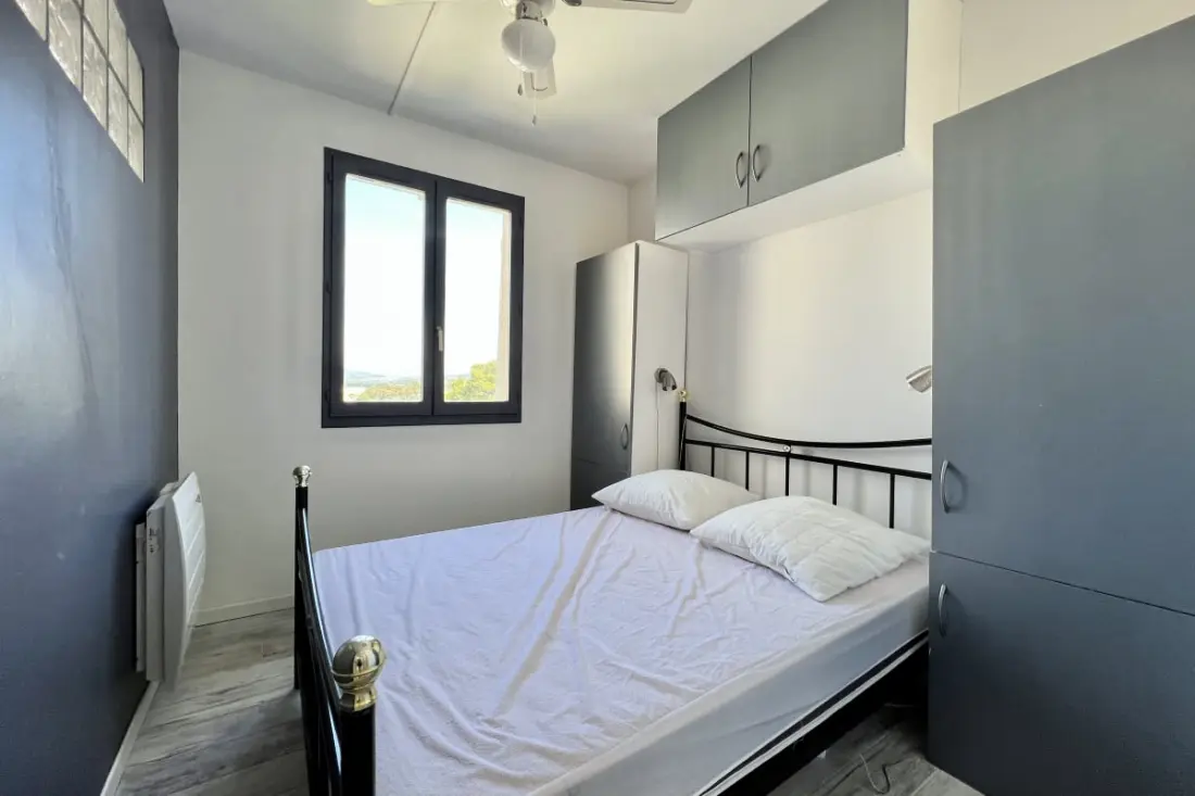 Bright 26 M2 with Swimming pool and tennis in Fréjus