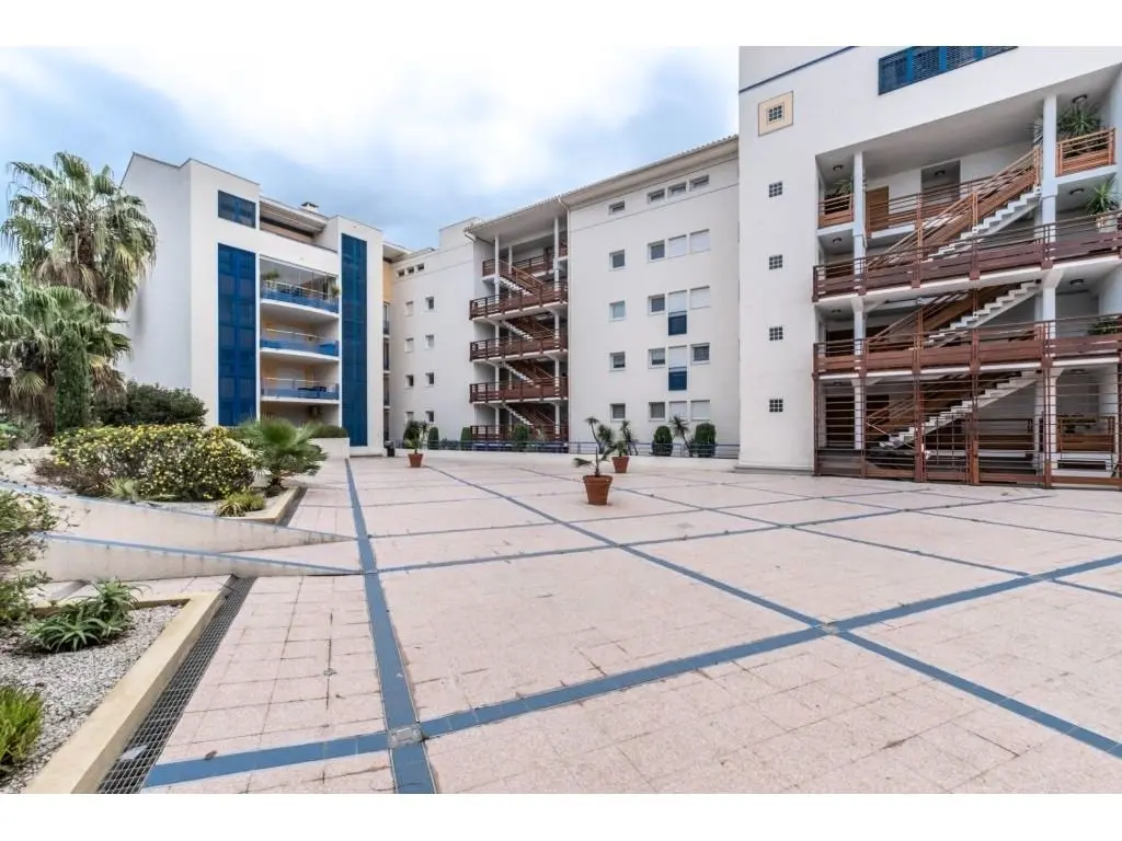 Nadir Residence