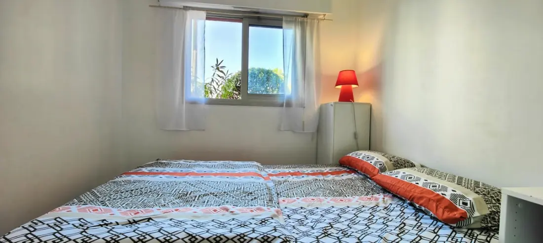 Gyönyörű csendes és fényes lakás 32 m2