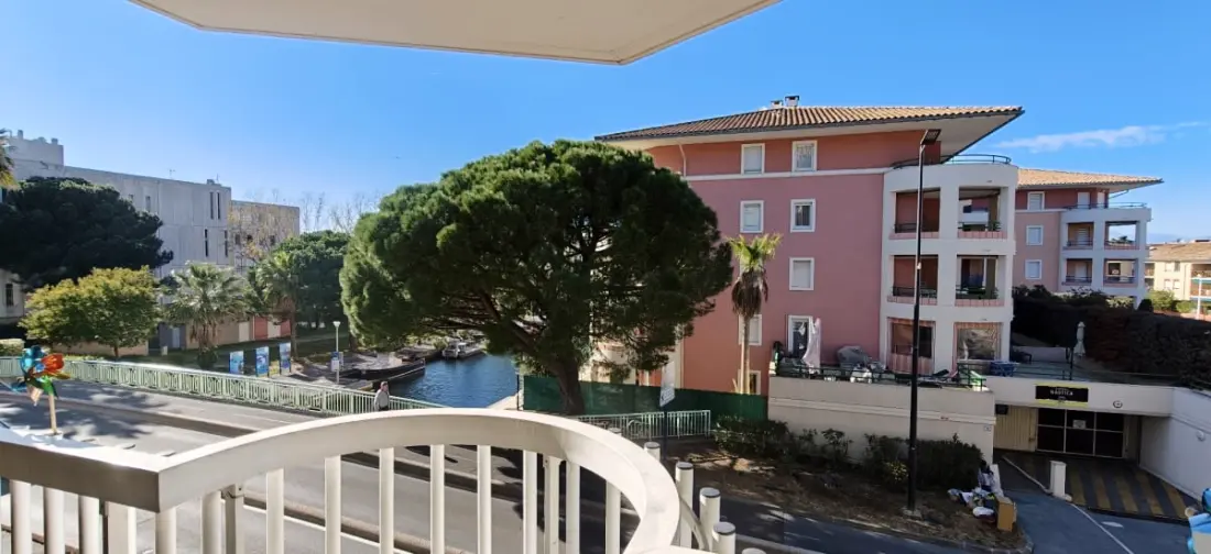 Nice 2p with Balcony on the Port of Fréjus
