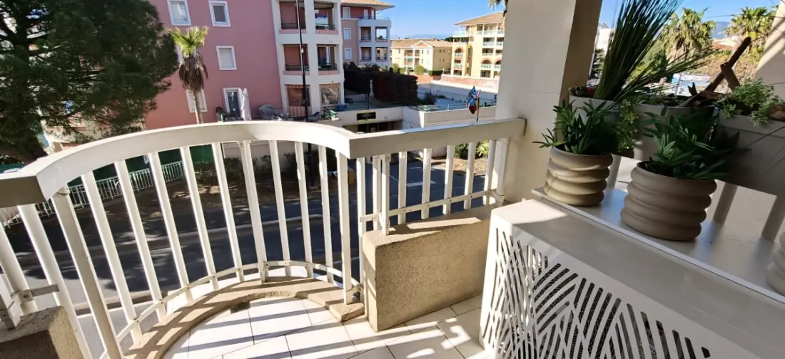 Nice 2p with Balcony on the Port of Fréjus