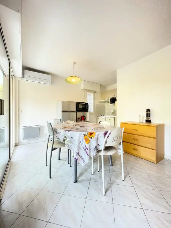 Kiváló apartman kerttel, közel a tengerhez
