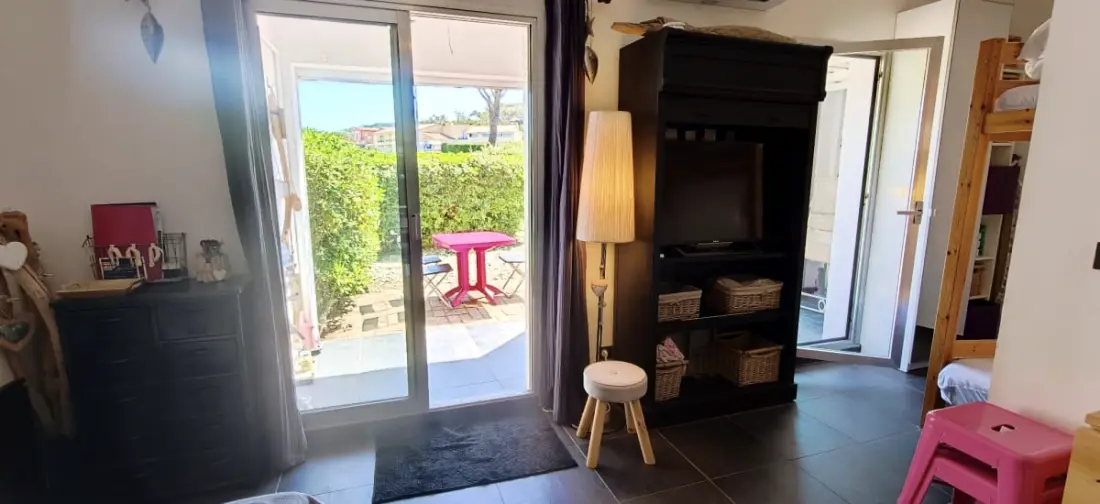 Studio in Saint-aygulf with Direct access to La Plage