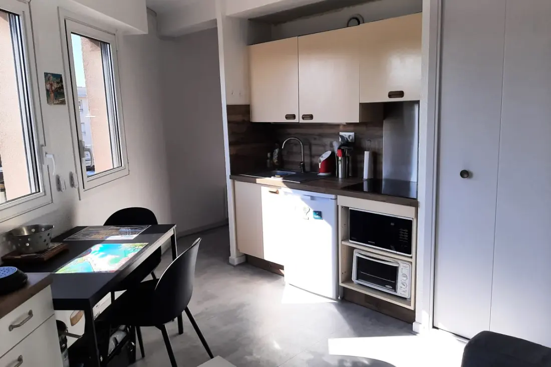 Bright Studio 300m From The Beach With Balcony