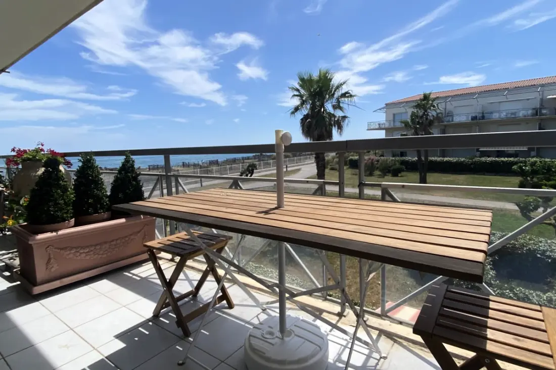 845 ezer színes békeharbour