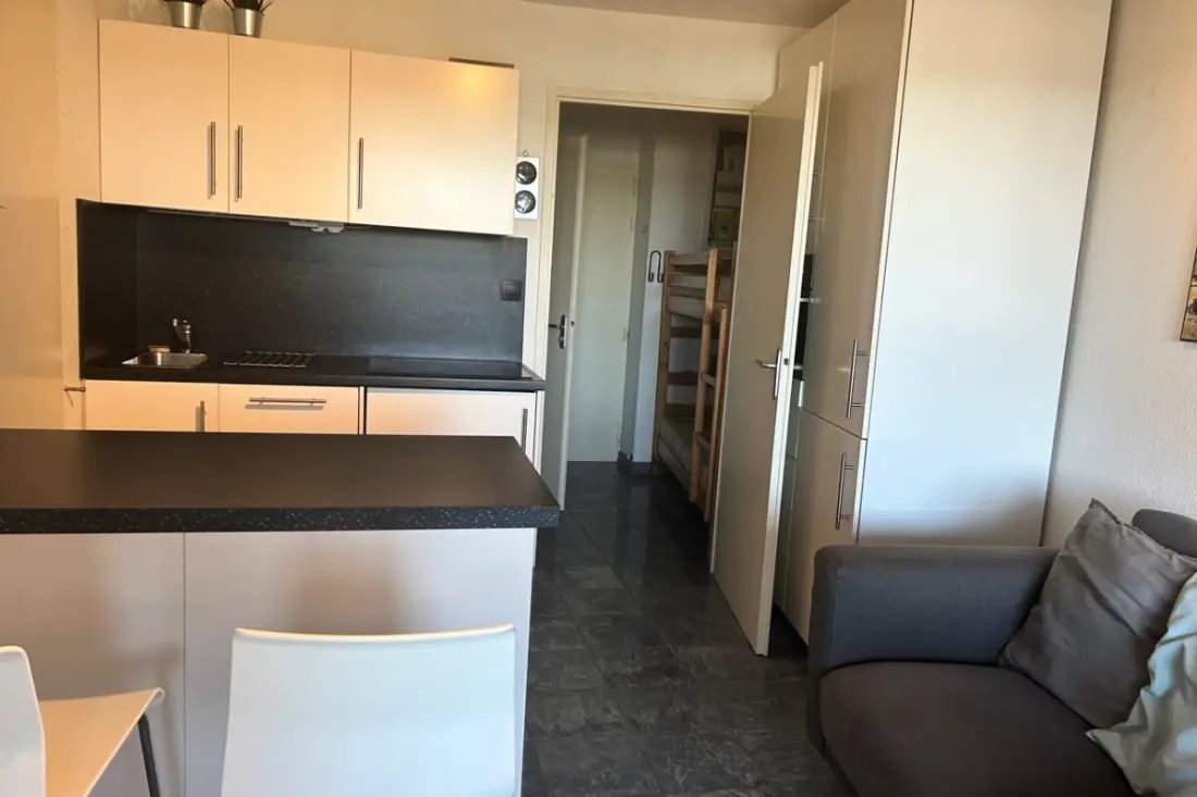 L'écume Des Mers Apartman kilátás a tengerre a medencével.