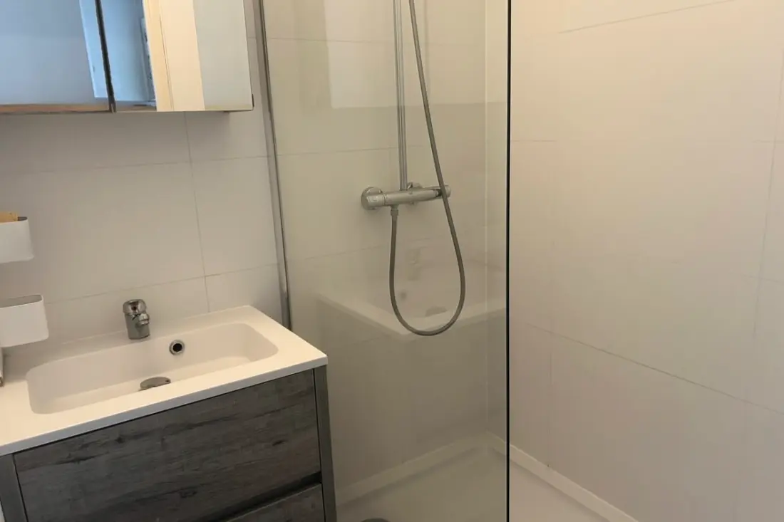 L'écume Des Mers Apartman kilátás a tengerre a medencével.