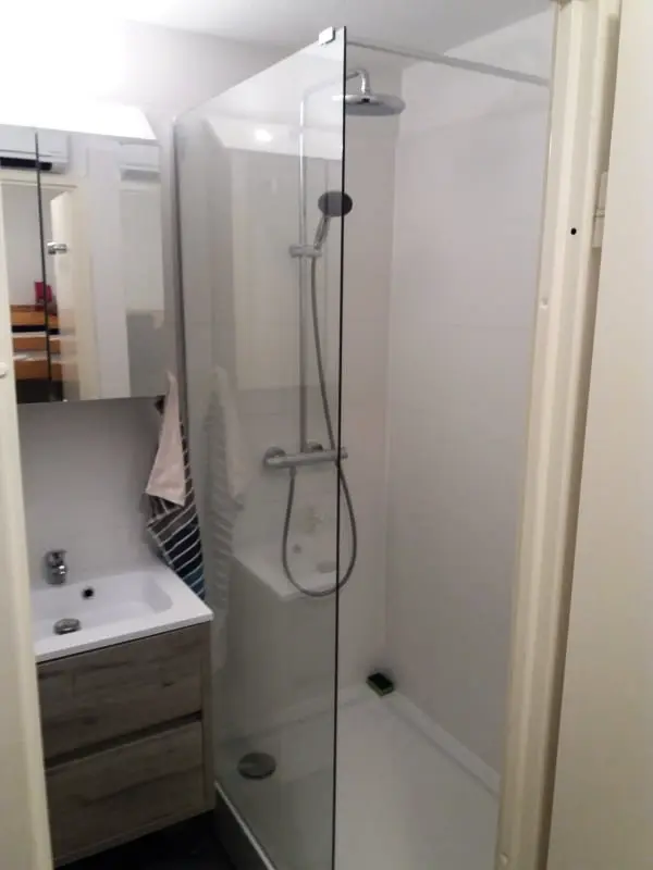 L'écume Des Mers Apartman kilátás a tengerre a medencével.