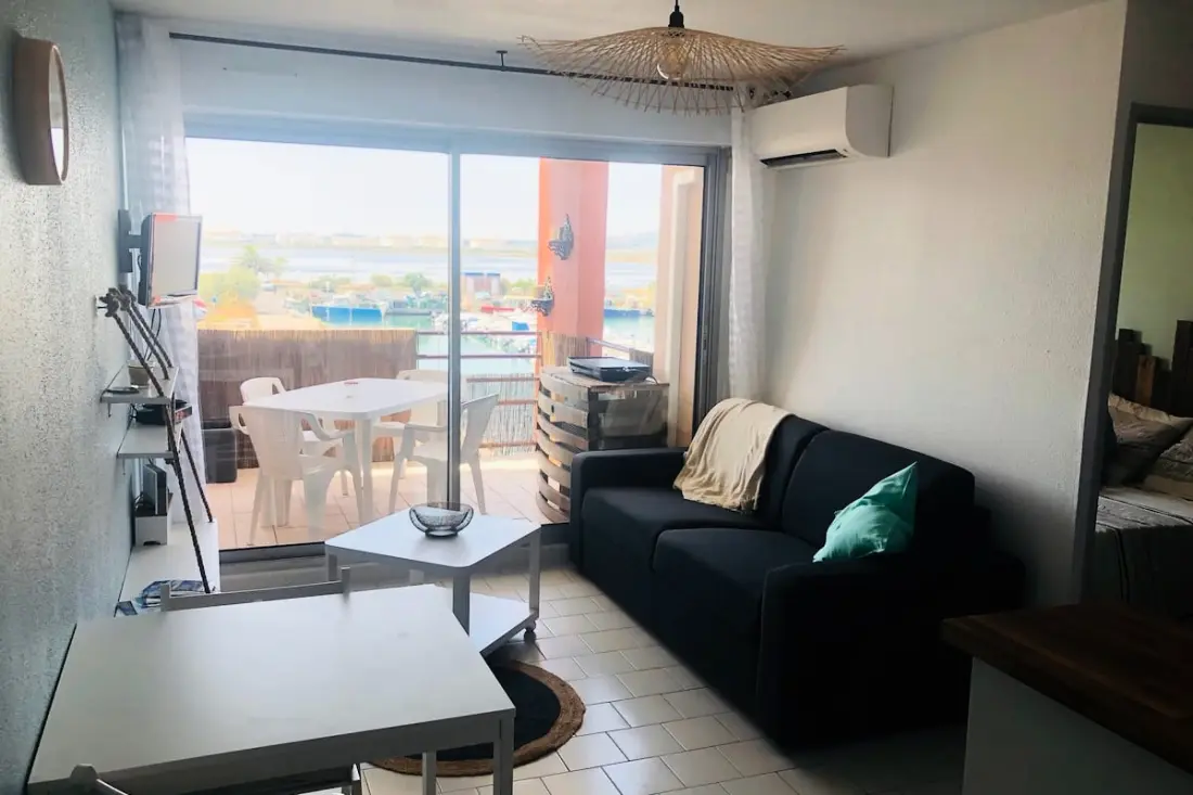 844 tenger - T2 Air-Conditioned, Terrace & Private Parkolás