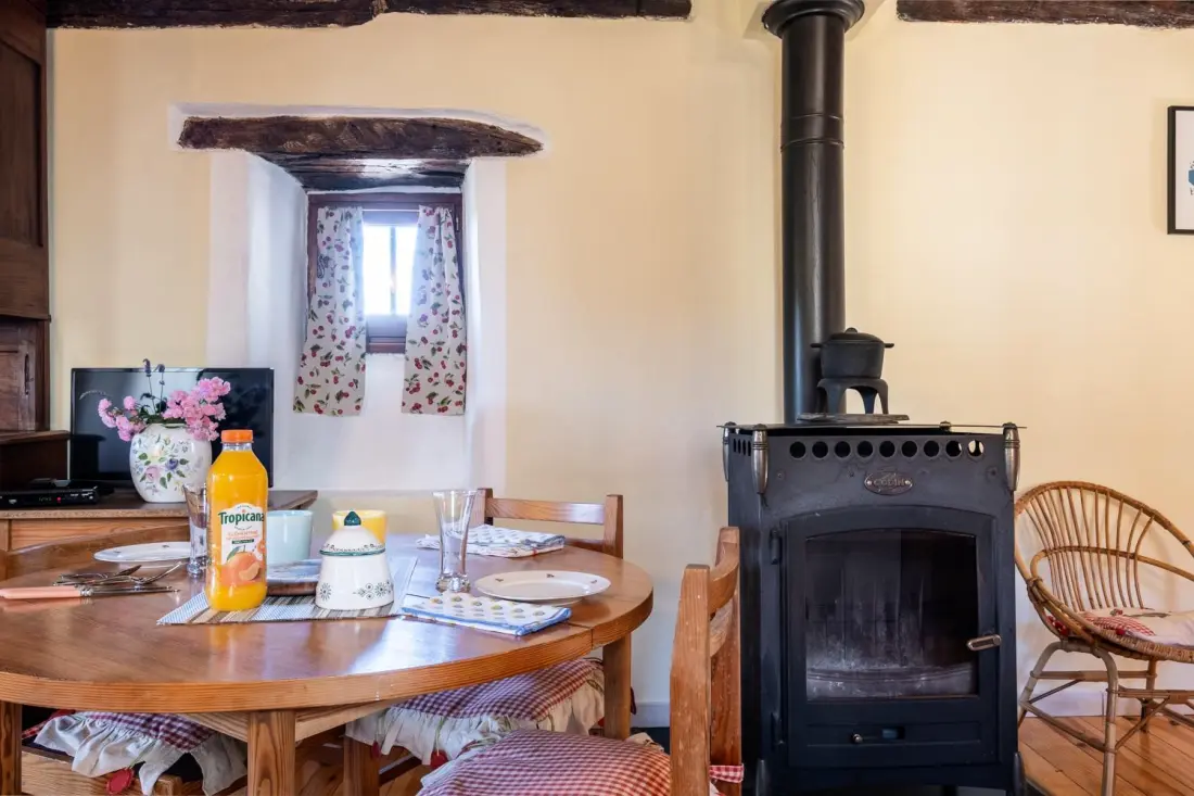 Gîte de France Reithaus 2/4 Personen in Gabriac 2 Ohren