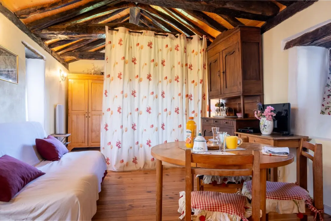 Gîte de France Reithaus 2/4 Personen in Gabriac 2 Ohren