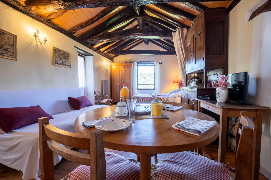 Gîte de France Reithaus 2/4 Personen in Gabriac 2 Ohren