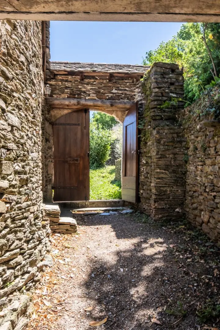Gîte de France Reithaus 2/4 Personen in Gabriac 2 Ohren