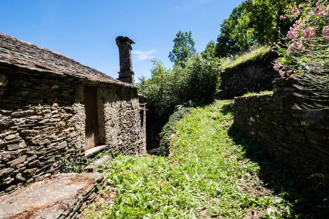 Gîte de France Reithaus 2/4 Personen in Gabriac 2 Ohren