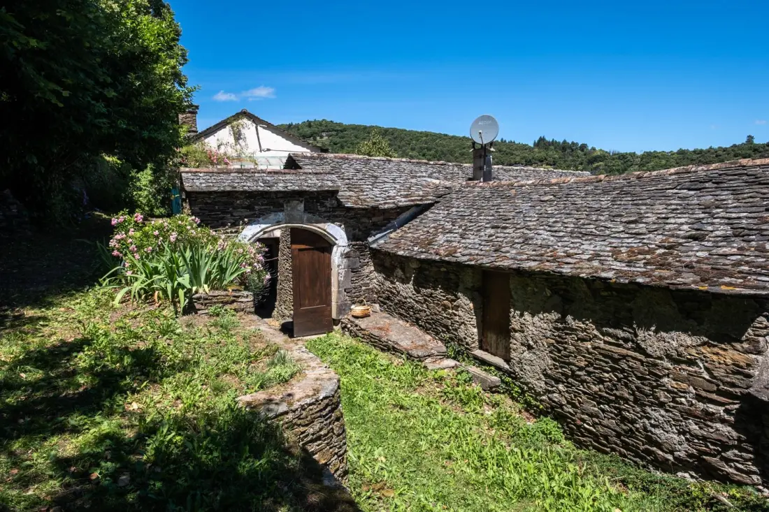 Gîte de France Reithaus 2/4 Personen in Gabriac 2 Ohren