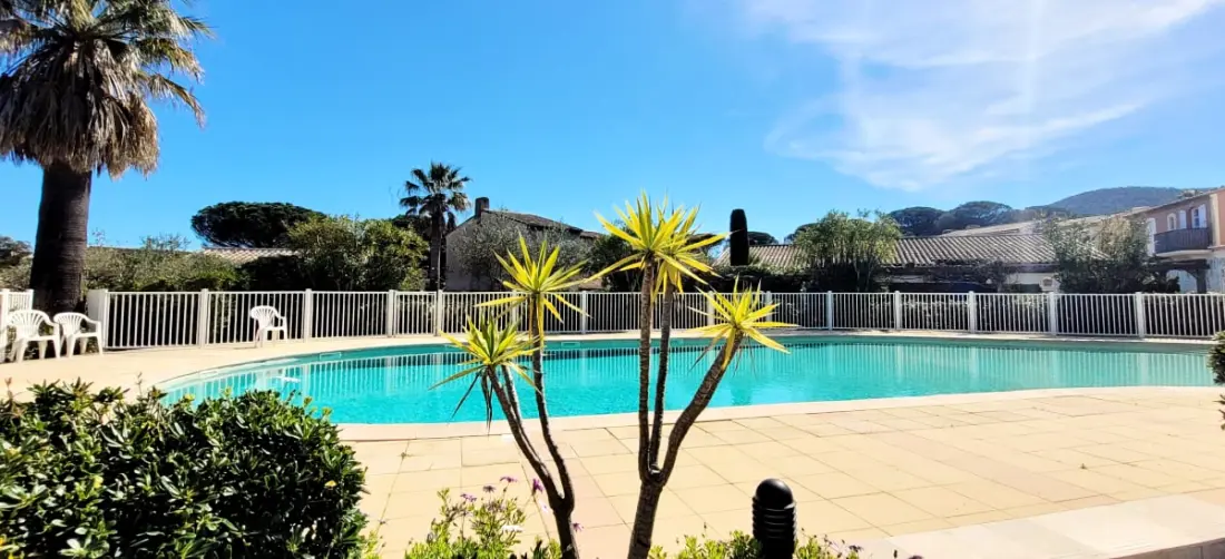 Nice Mazet En Duplex bij de ingang De Saint-tropez
