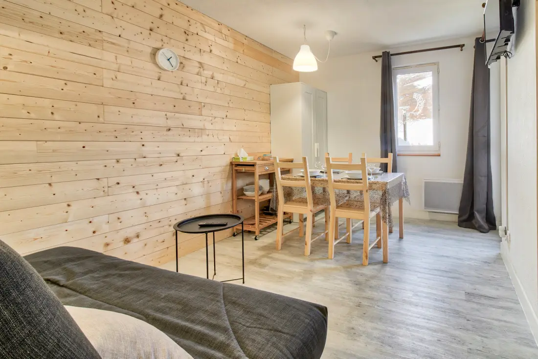 Apartmanok Genos