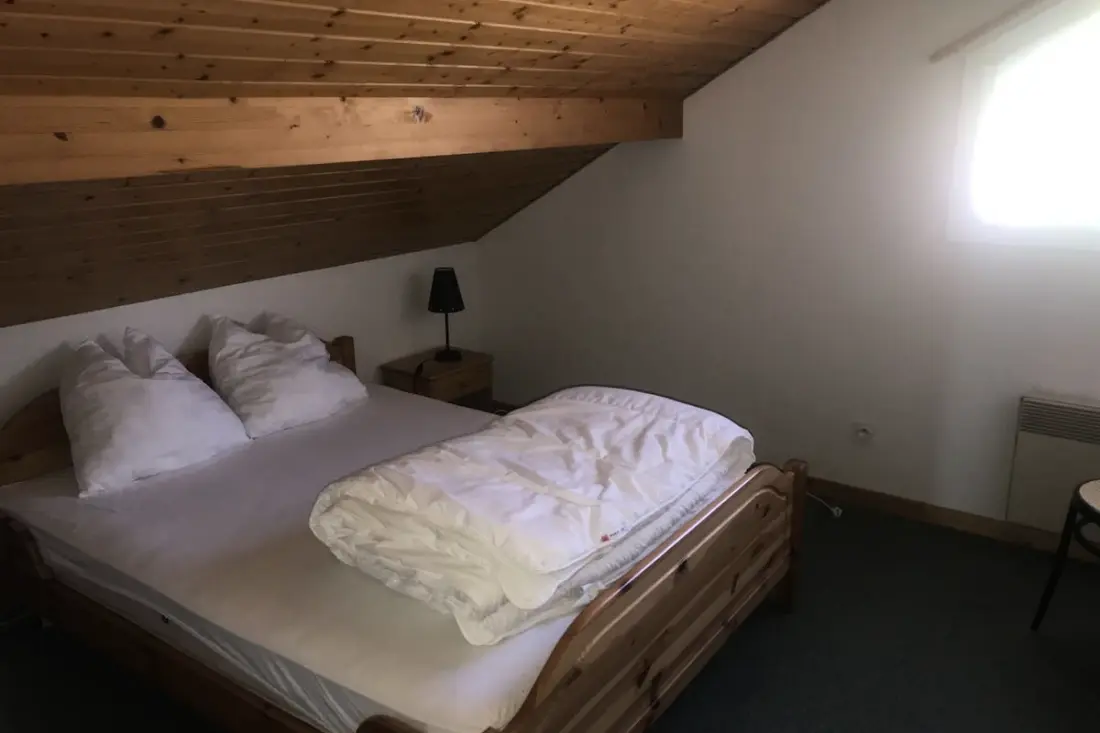 Kényelmes lakás tó kilátással