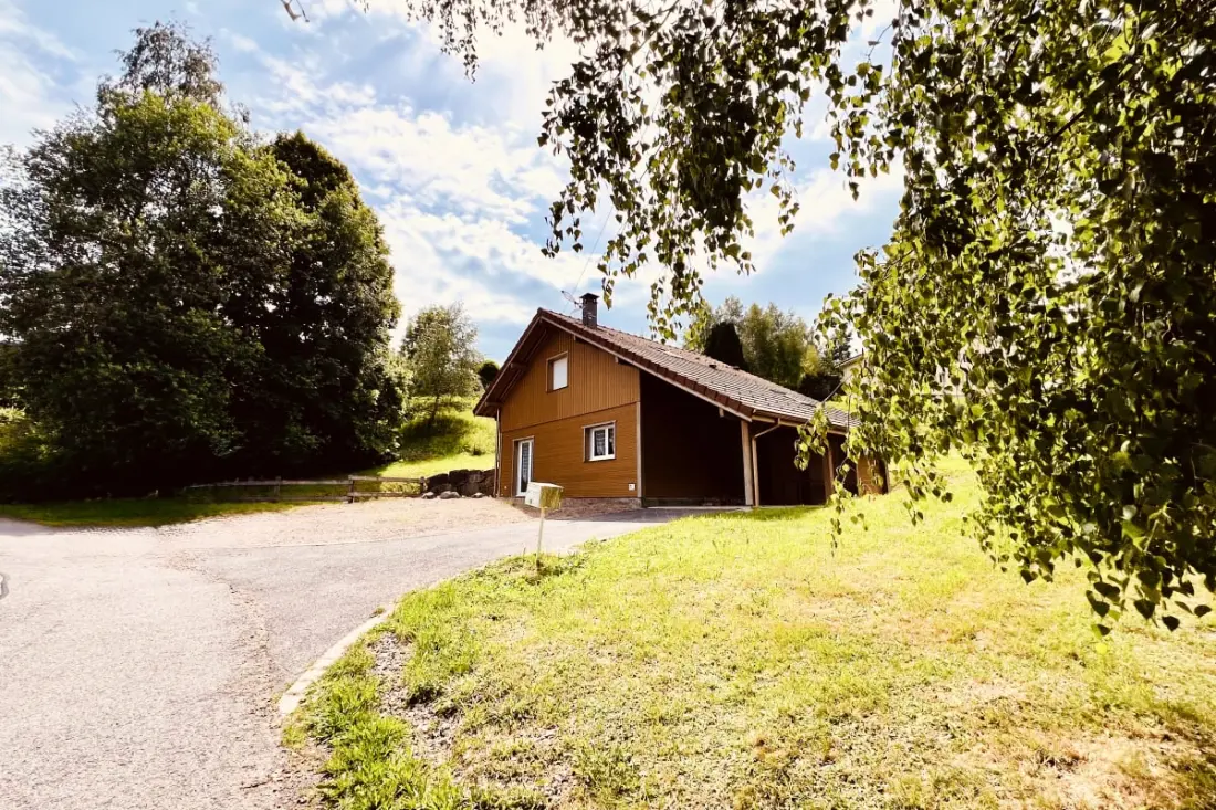 Chalet a kertben és teraszban Gérardmerben
