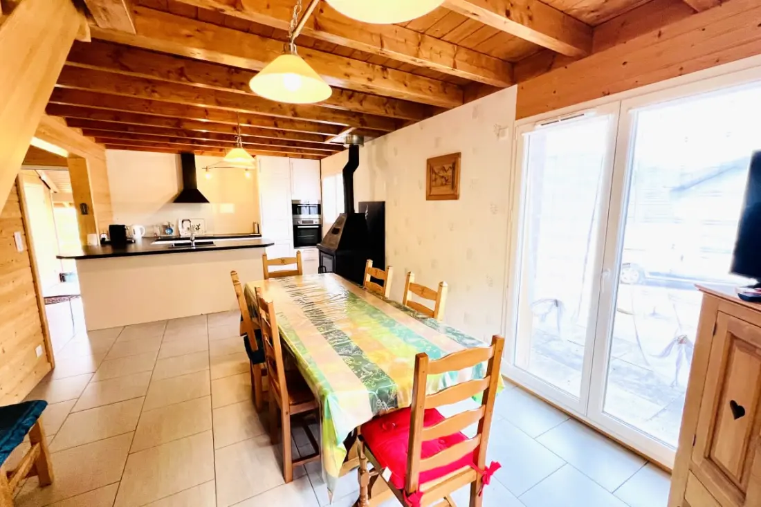 Chalet a kertben és teraszban Gérardmerben