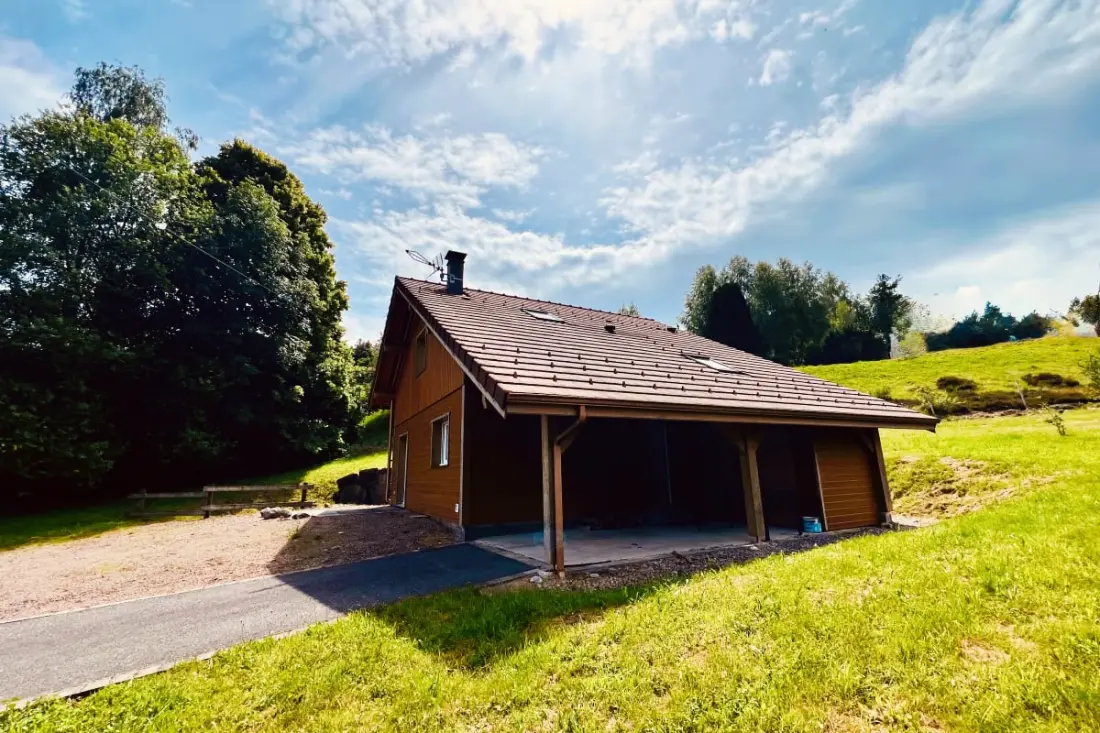 Chalet a kertben és teraszban Gérardmerben