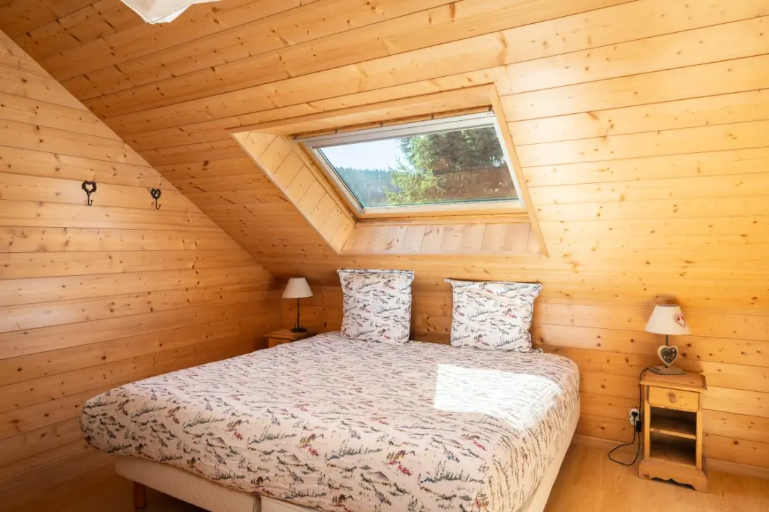 ✨ Chalet Plénitude – 8 Pers. • 4 Chambres • Poêle à Bois • Quartier Calme D