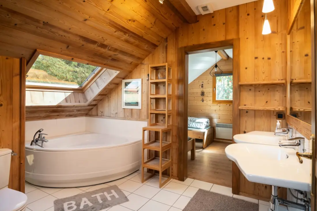 ✨ Chalet Plénitude – 8 Pers. • 4 Chambres • Poêle à Bois • Quartier Calme D