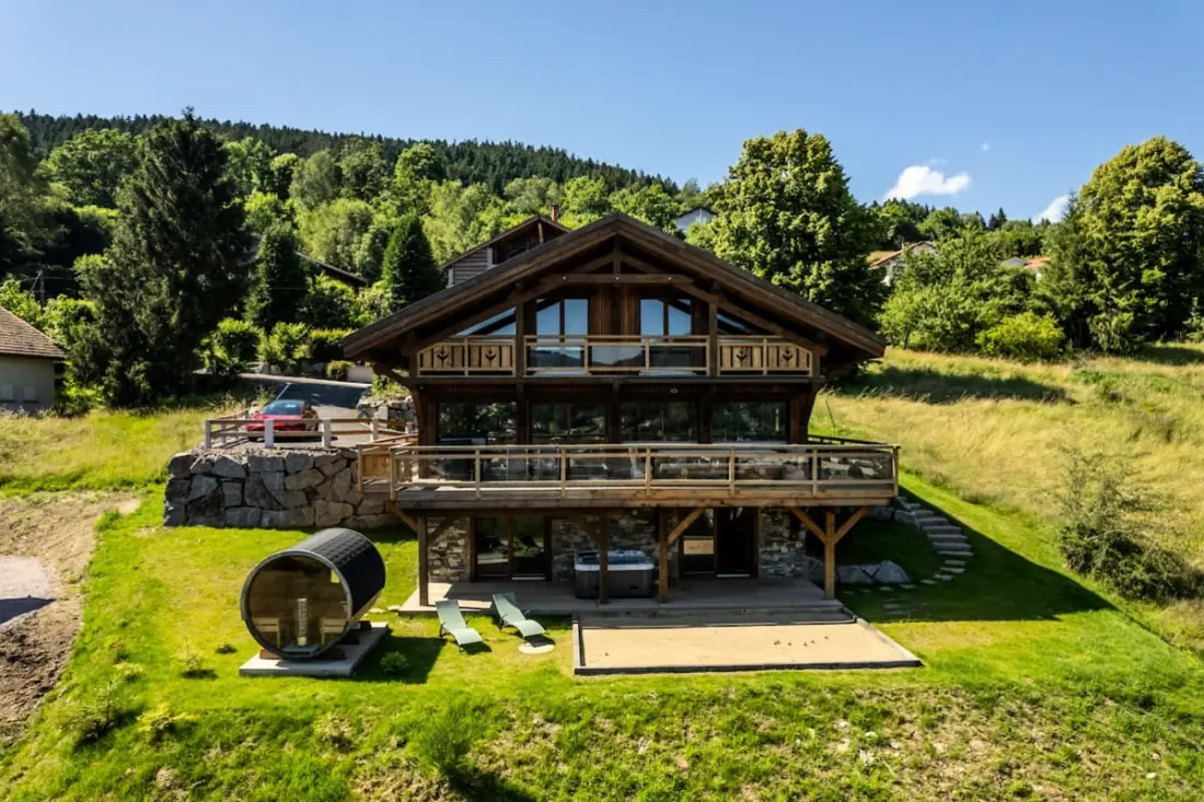 Cerf - 12 pers -sauna-jacuzzi