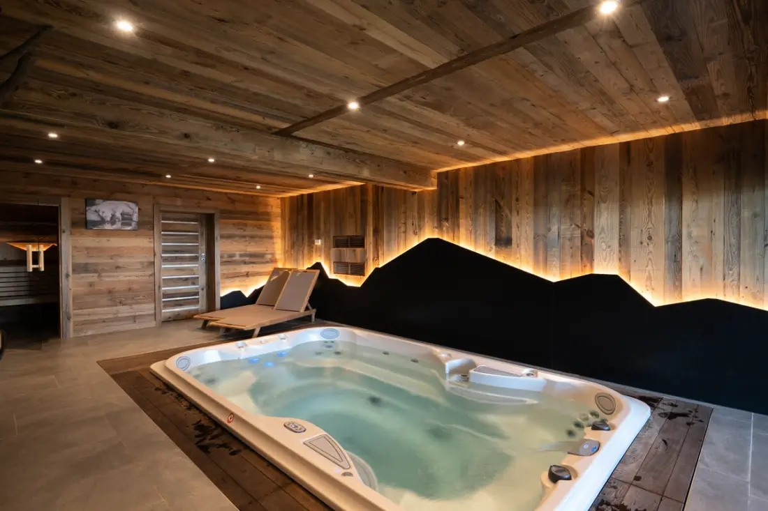 A három medve menekült - 14 személy Spa De Nage, Szauna