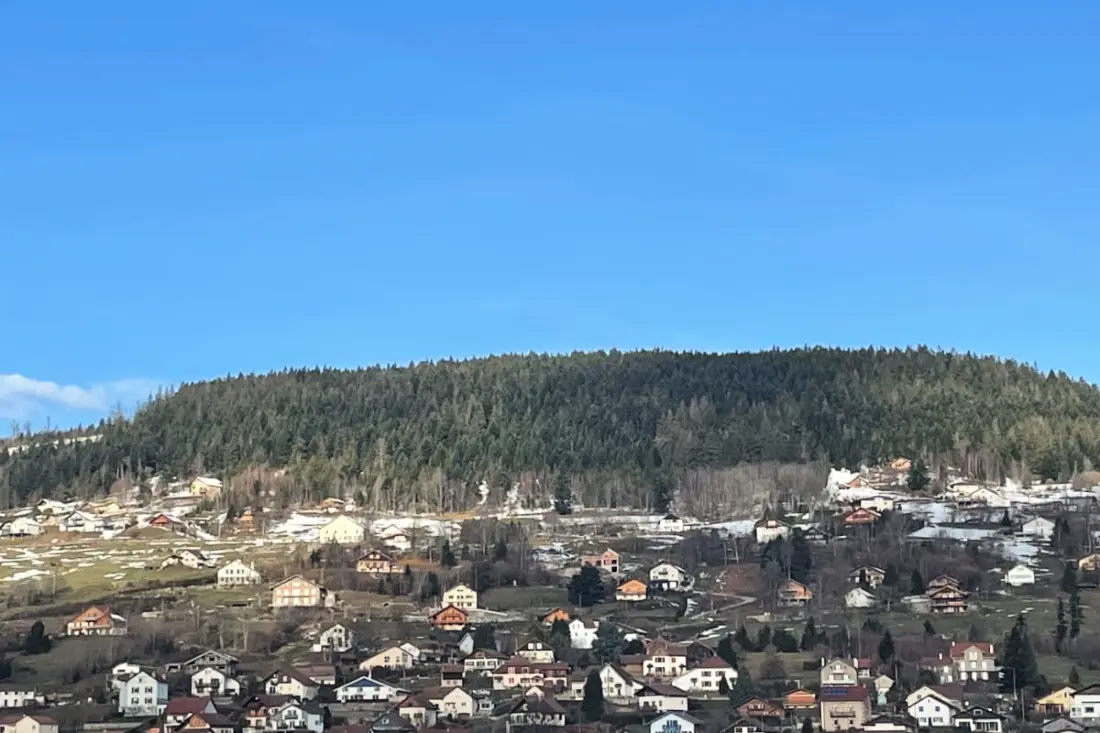 Lumineux Nid a hegyen Gérardmerben
