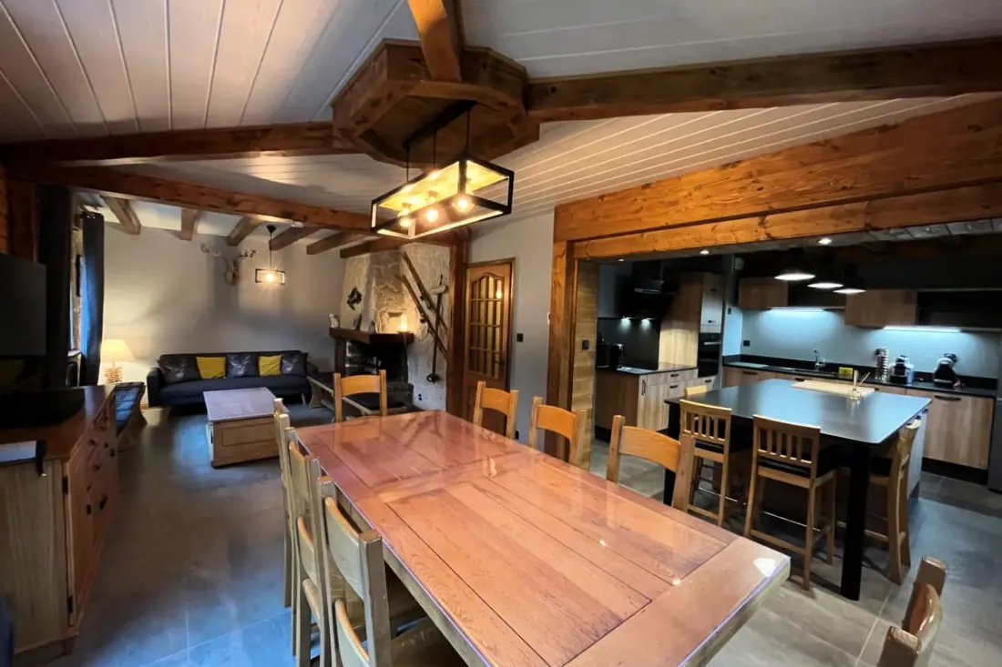 House Type Chalet – Sauna Et Balnéo – 14 Pers