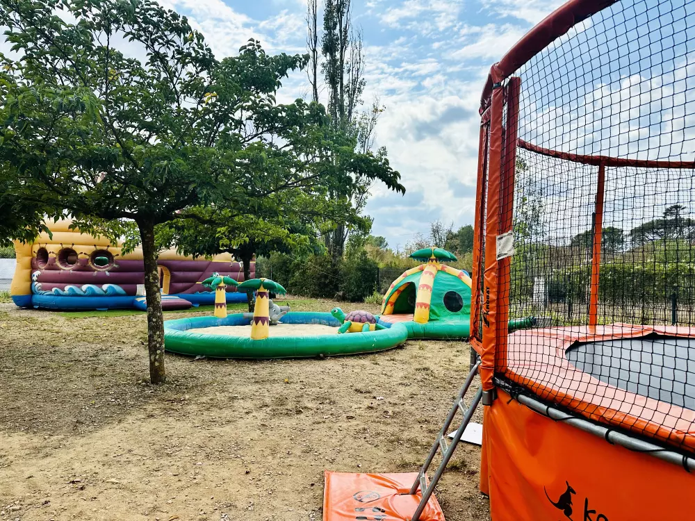 Campingplads Paradis Family les Rives de l'Hérault4 Stjerner★★★★