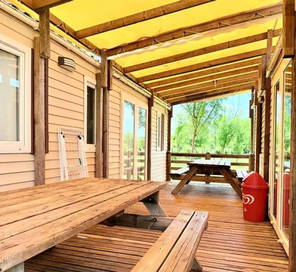 Camping Paradis Family les Rives de l'Hérault4 étoiles★★★★
