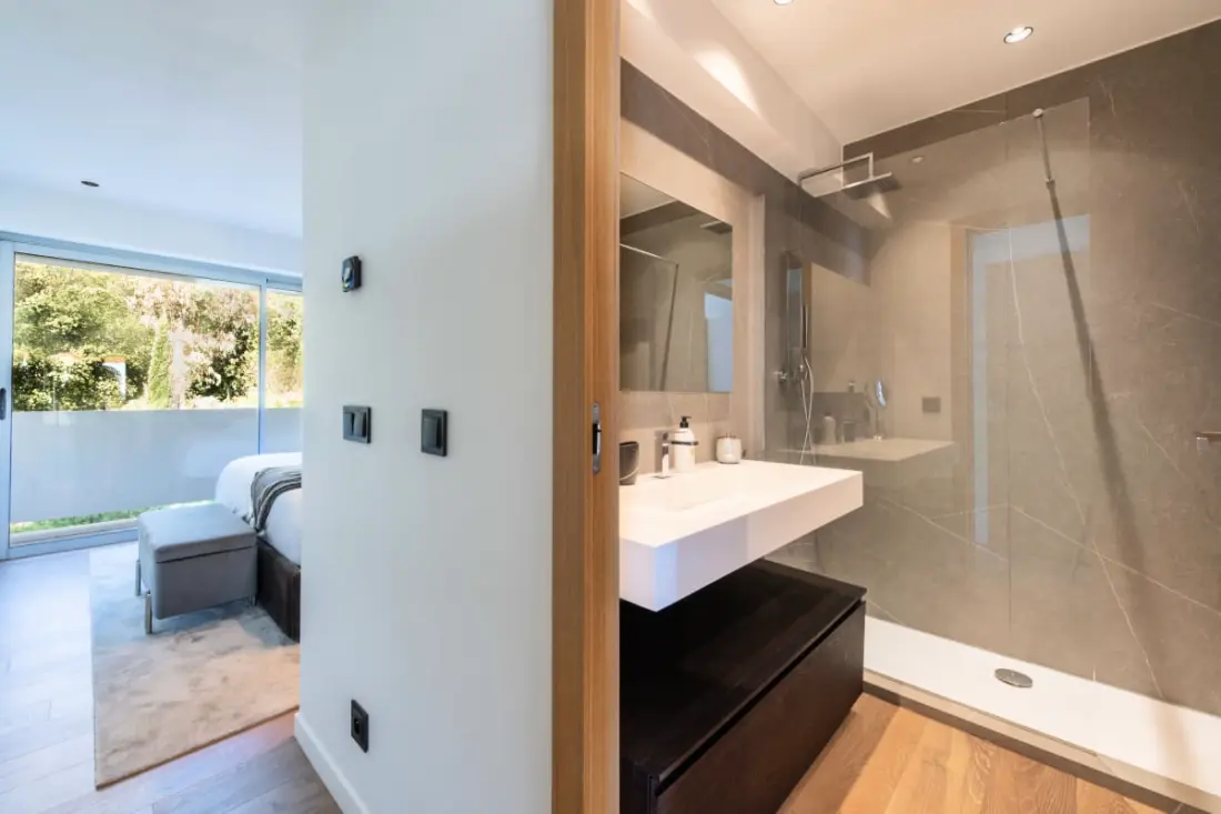 4p Sea View Residence, Stand Residence mit Pool & Tennis