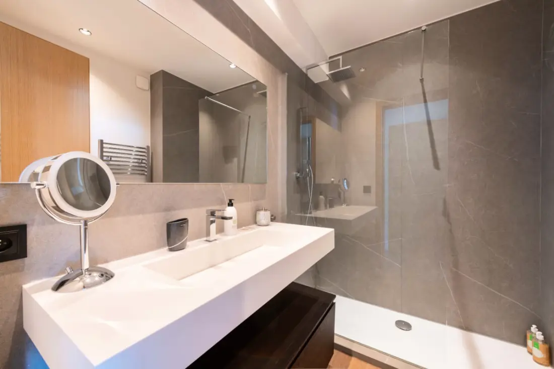 4p Sea View Residence, Stand Residence mit Pool & Tennis