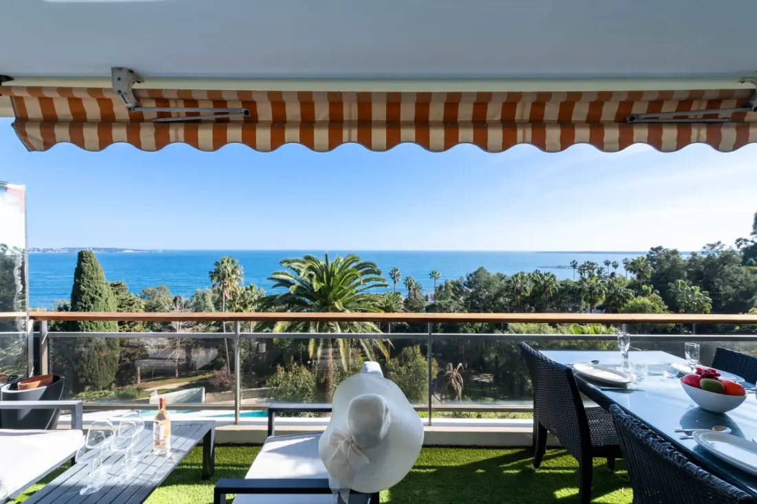 Residence Apartment mit Terrasse, Pool & Strand Zugang