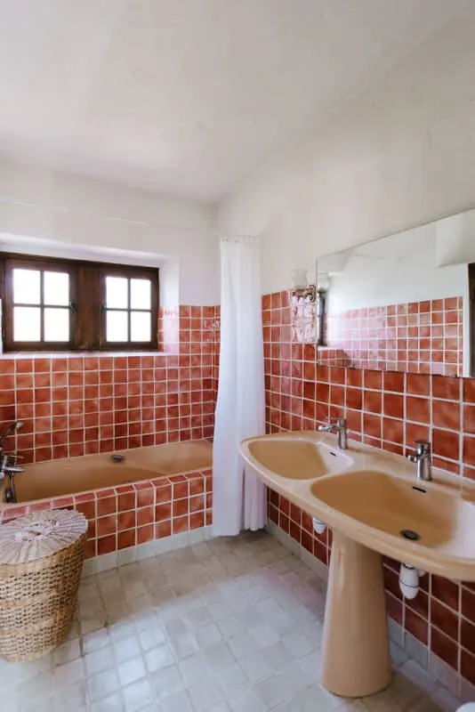 Provencal Mas in Gordes with pool and view Luberon