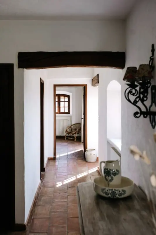 Provencal Mas in Gordes with pool and view Luberon