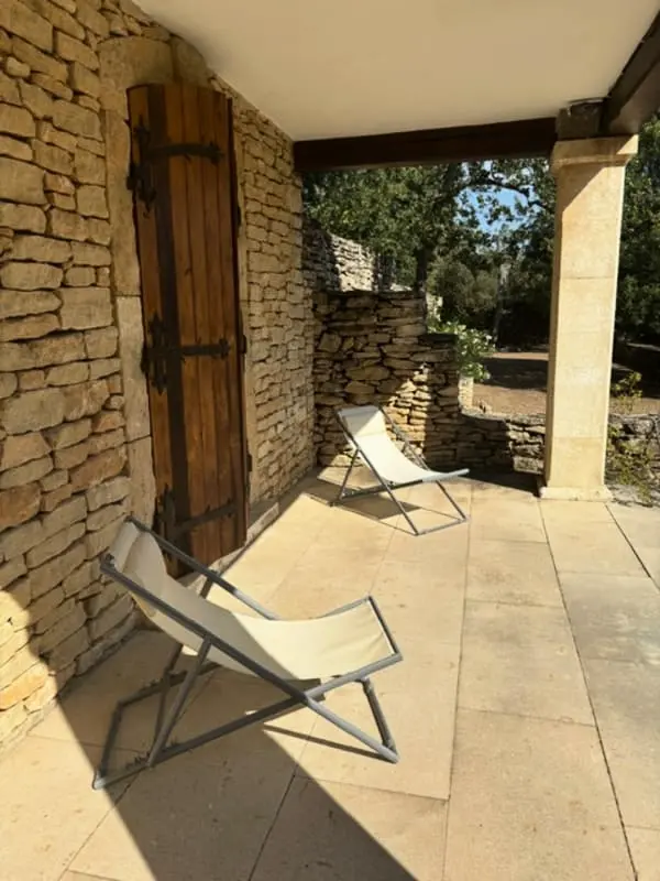 Provencal Mas in Gordes with pool and view Luberon