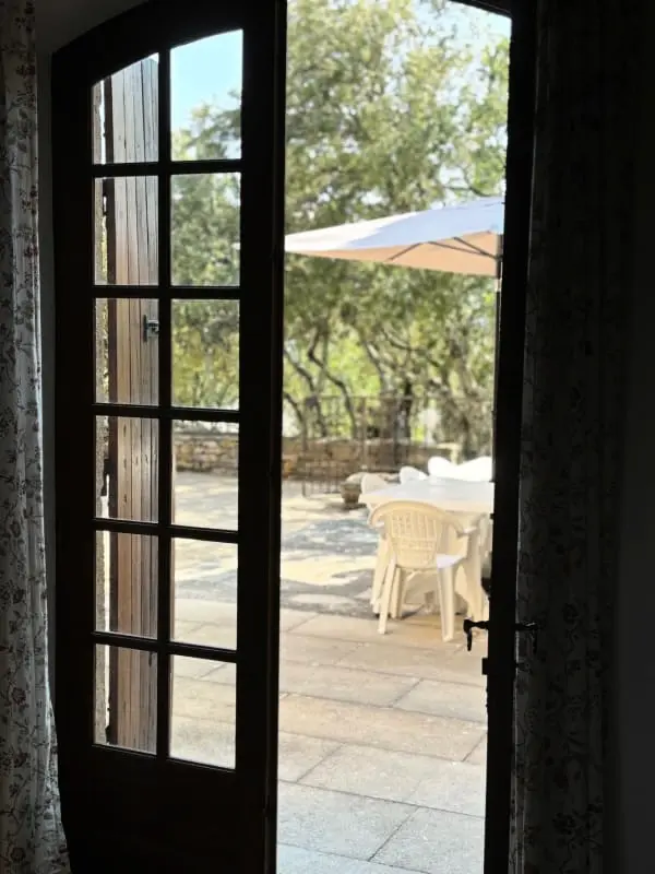 Provencal Mas in Gordes with pool and view Luberon