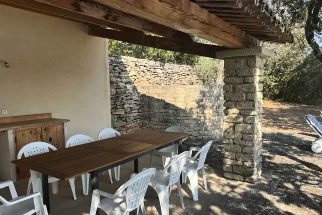 Provencal Mas in Gordes with pool and view Luberon